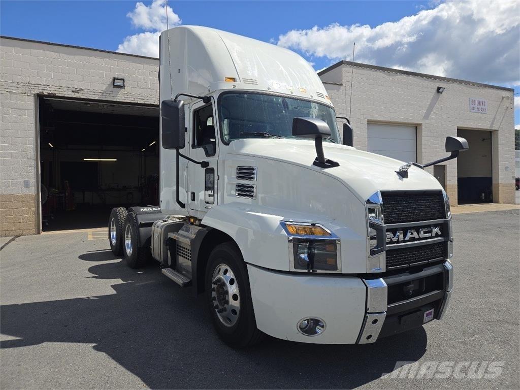 Mack AN64T Ciągniki siodłowe