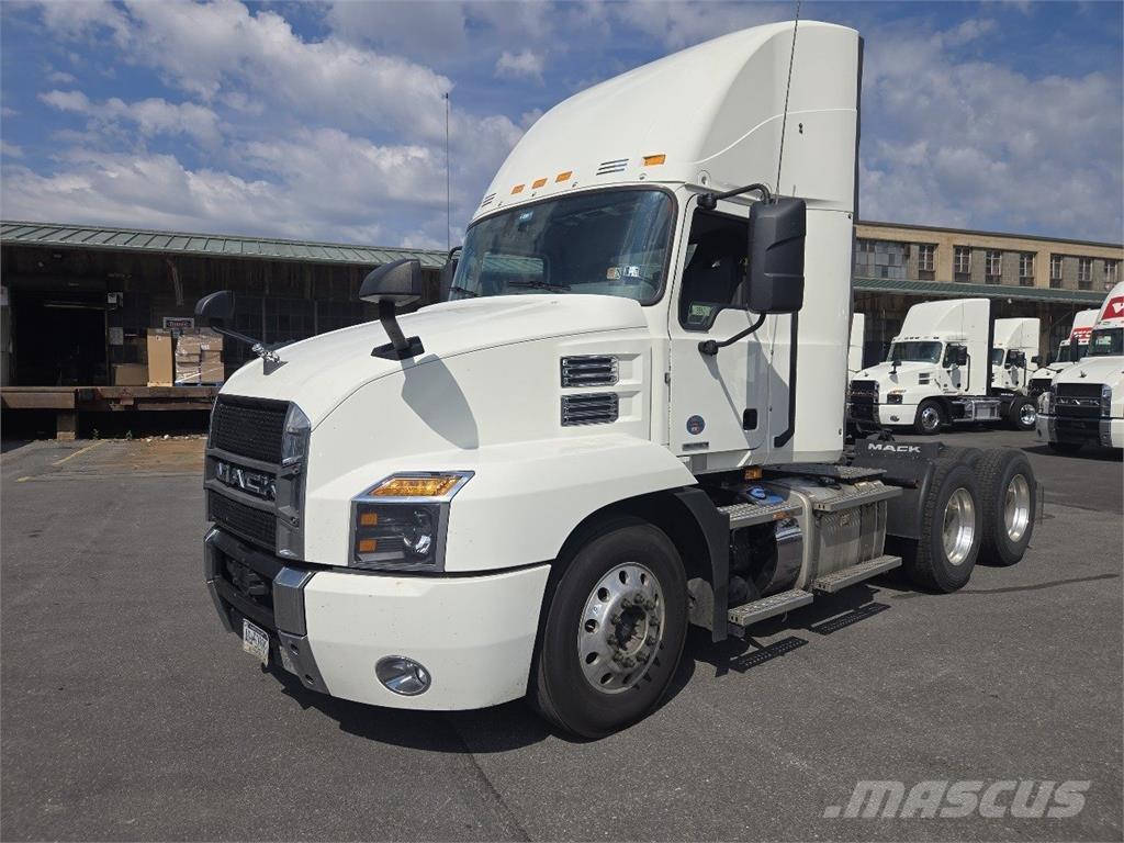 Mack AN64T Ciągniki siodłowe