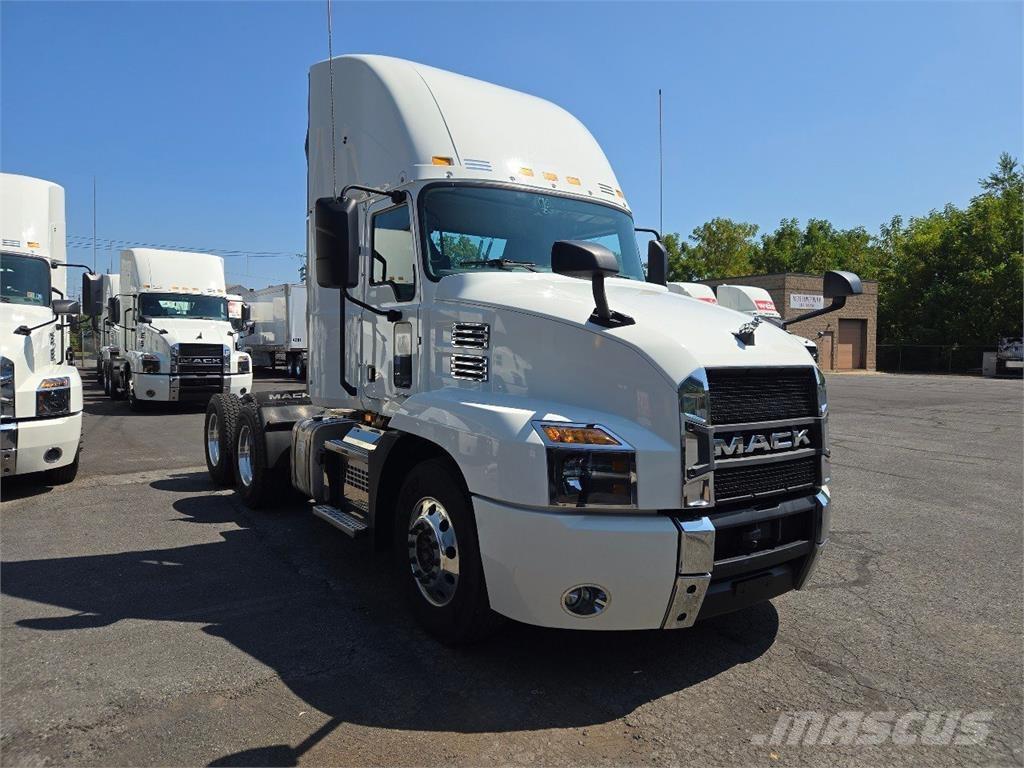 Mack AN64T Ciągniki siodłowe