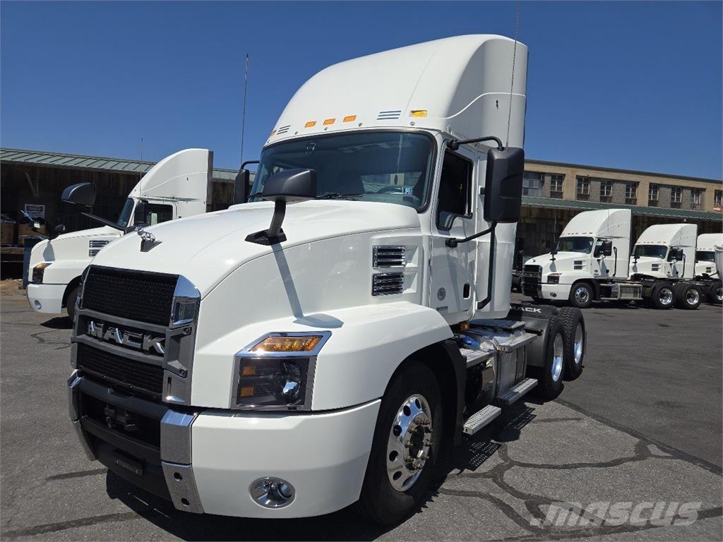 Mack AN64T Ciągniki siodłowe