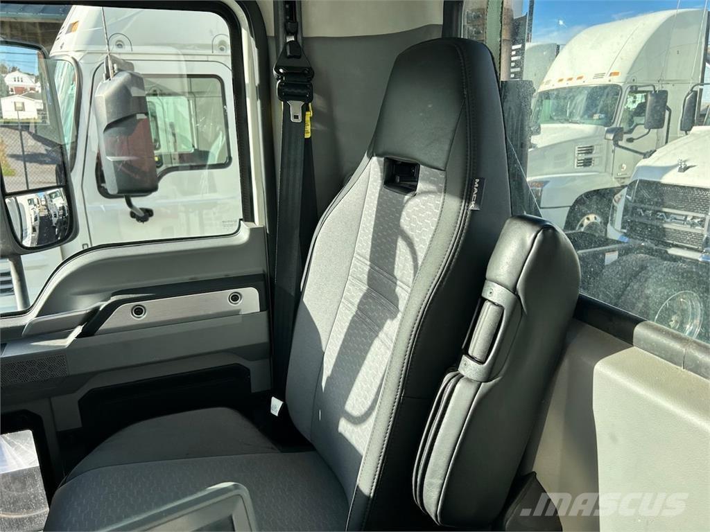 Mack AN64T Ciągniki siodłowe