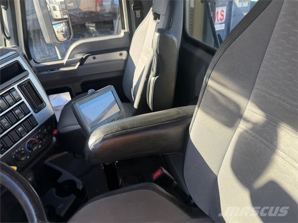 Mack AN64T Ciągniki siodłowe