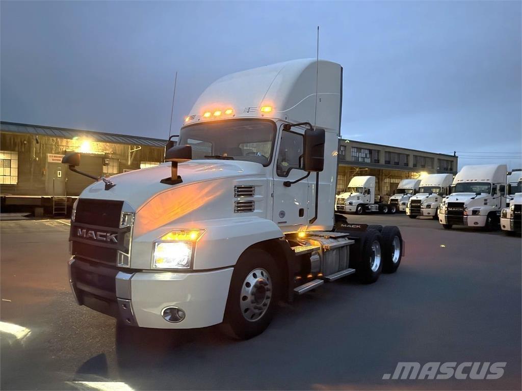 Mack AN64T Ciągniki siodłowe