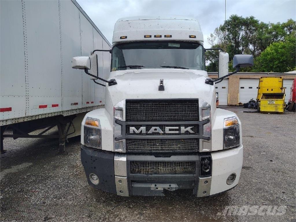 Mack Anthem 64T Ciągniki siodłowe