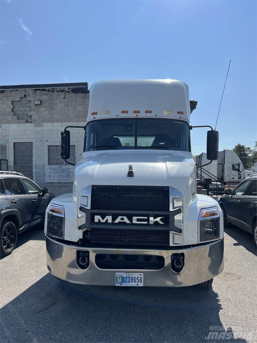 Mack Anthem AN64T Ciągniki siodłowe