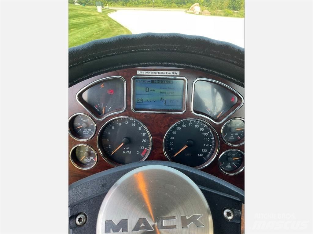 Mack CXU613 Ciągniki siodłowe