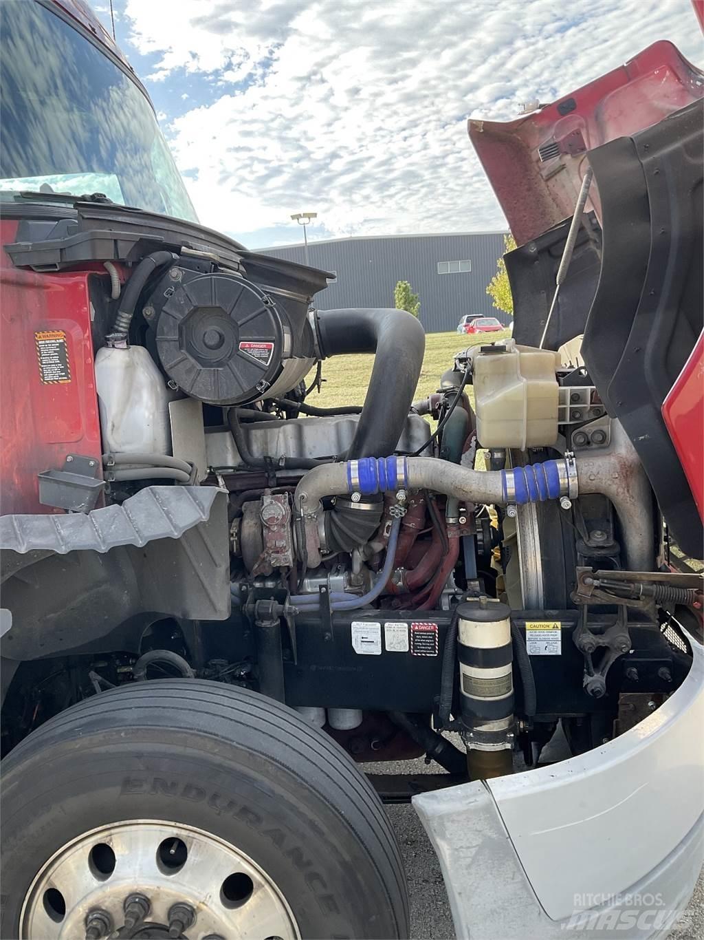 Mack CXU613 Ciągniki siodłowe