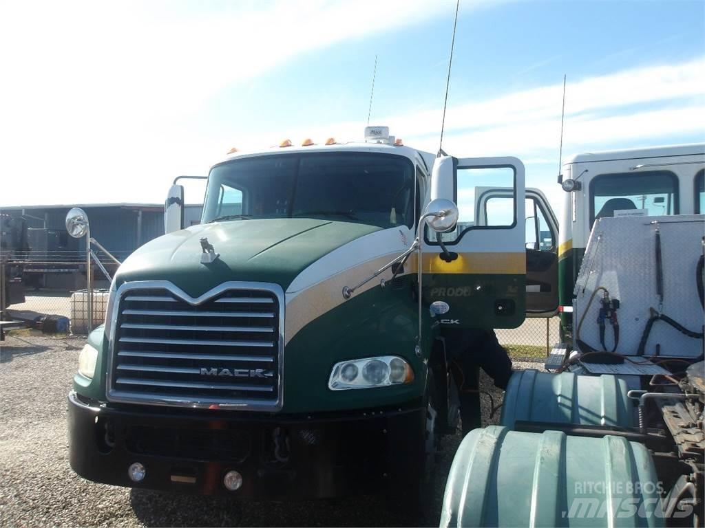 Mack CXU613 Ciągniki siodłowe
