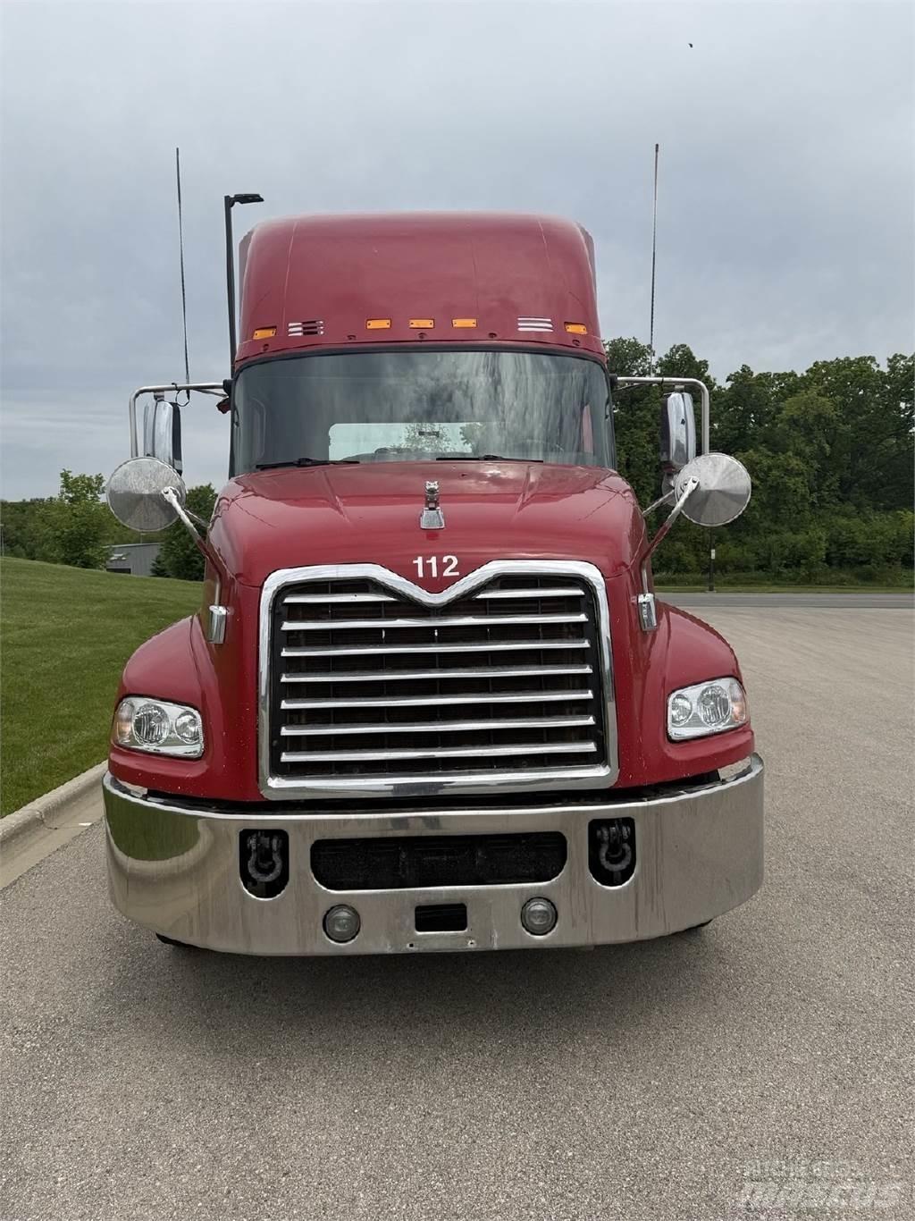 Mack CXU613 Ciągniki siodłowe