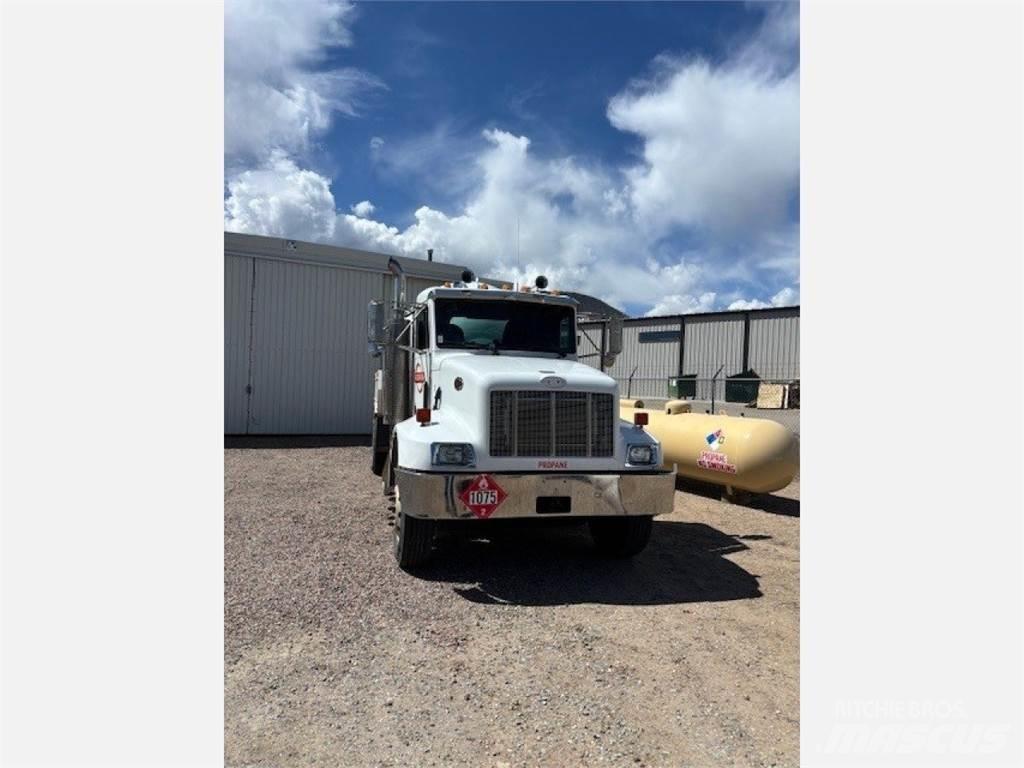 Peterbilt 330 Inne