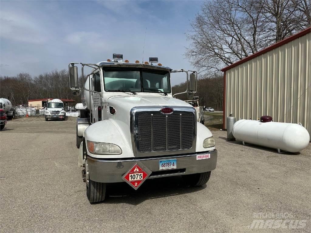 Peterbilt 335 Inne