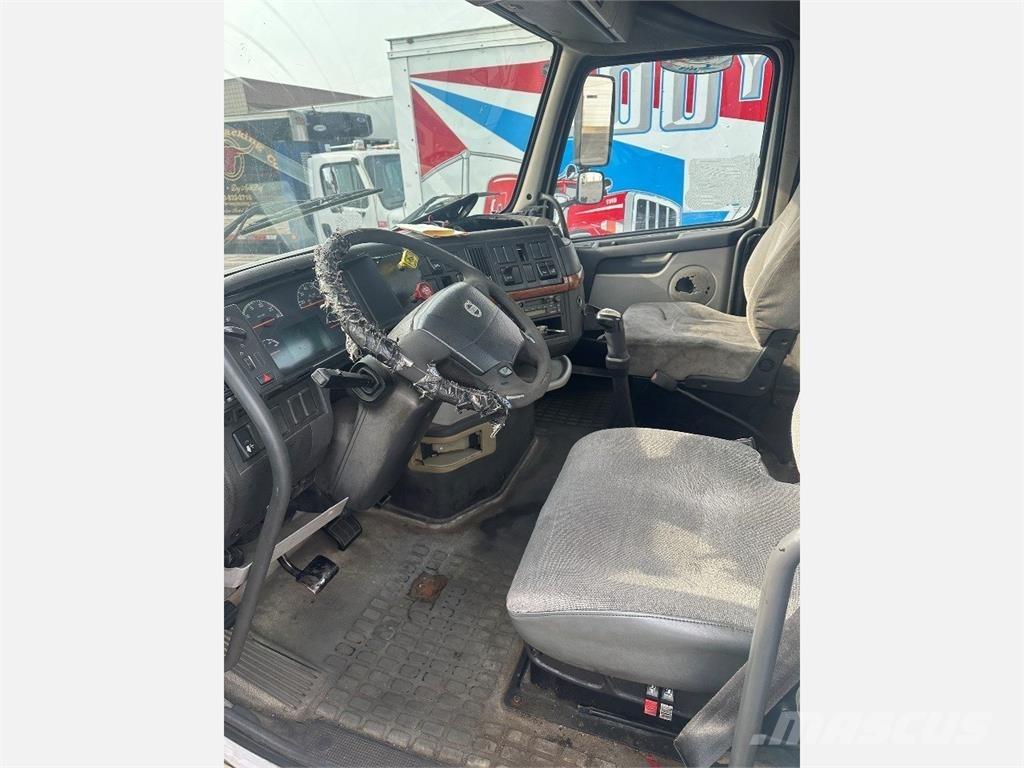 Volvo VNL Ciągniki siodłowe