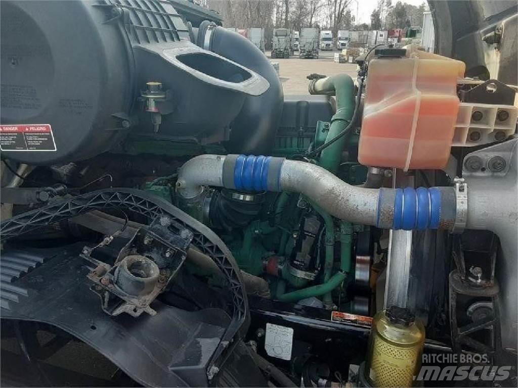 Volvo VNL64T670 Ciągniki siodłowe