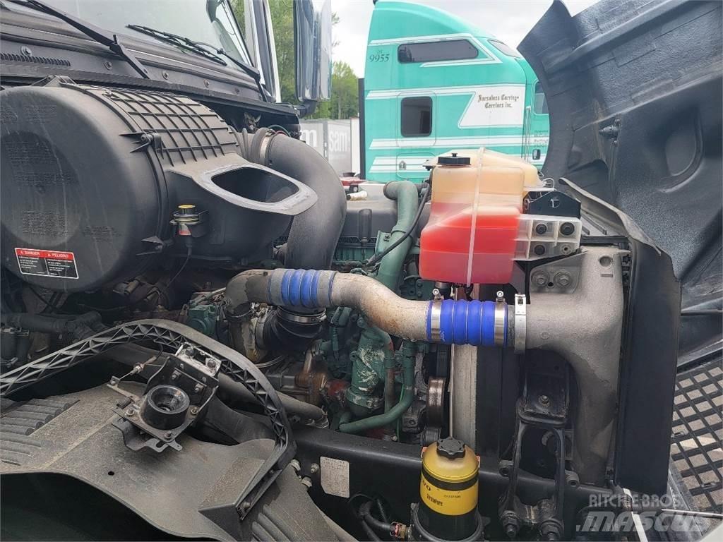 Volvo VNL64T780 Ciągniki siodłowe