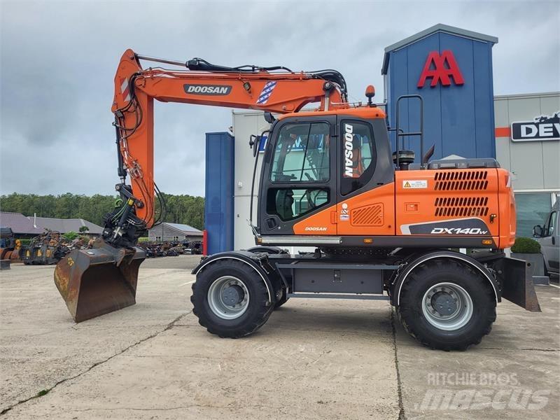 Doosan DX140W-5 Koparki kołowe