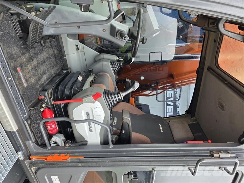 Doosan DX170W-5 Koparki kołowe