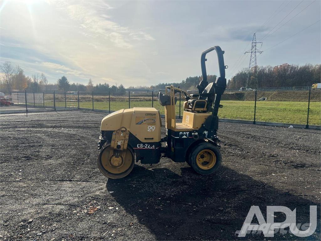 CAT CB-225E Walce dwubębnowe