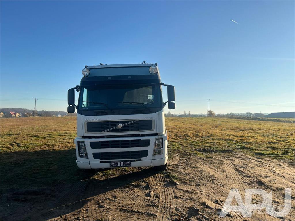 Volvo FM12 Ciężarówki typu Platforma / Skrzynia