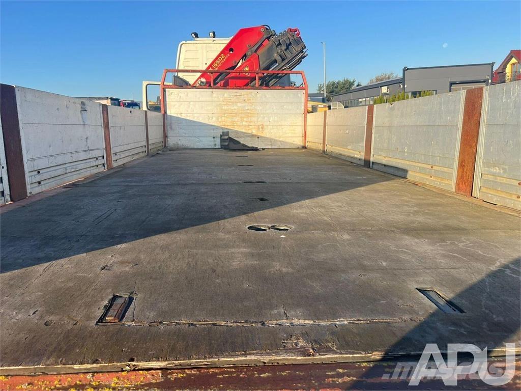 Volvo FM12 Ciężarówki typu Platforma / Skrzynia