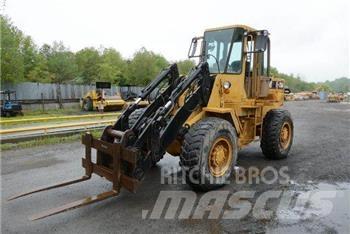 CAT IT28B Ładowarki kołowe
