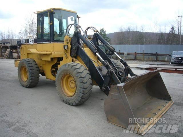 CAT IT28F Ładowarki kołowe