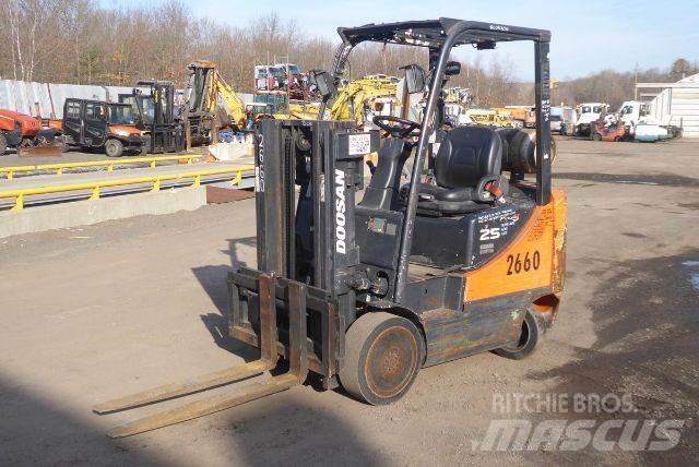 Doosan GC25P-5 Wózki widłowe inne