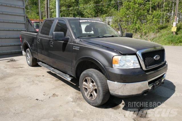 Ford F150 XLT Pick-upy / Pojazdy z otwieranymi burtami