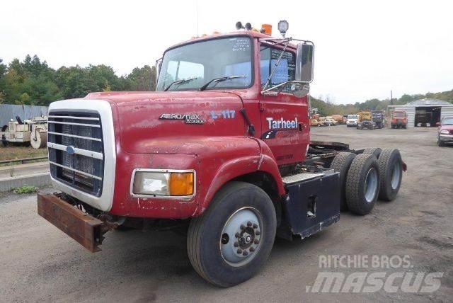 Ford L9000 Pojazdy pod zabudowę