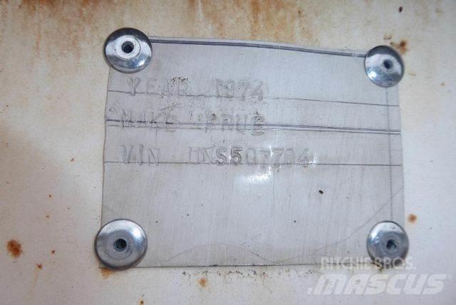 Fruehauf Bulk Przyczepy cysterny