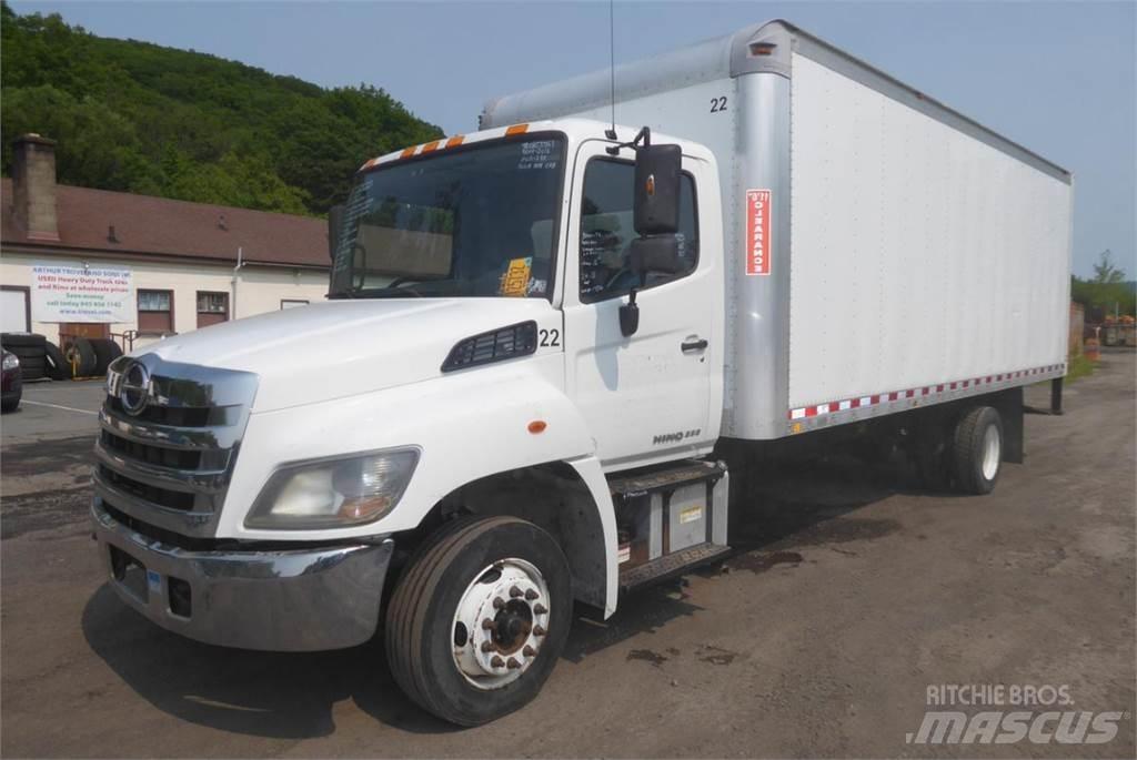 Hino 258 Samochody ciężarowe ze skrzynią zamkniętą