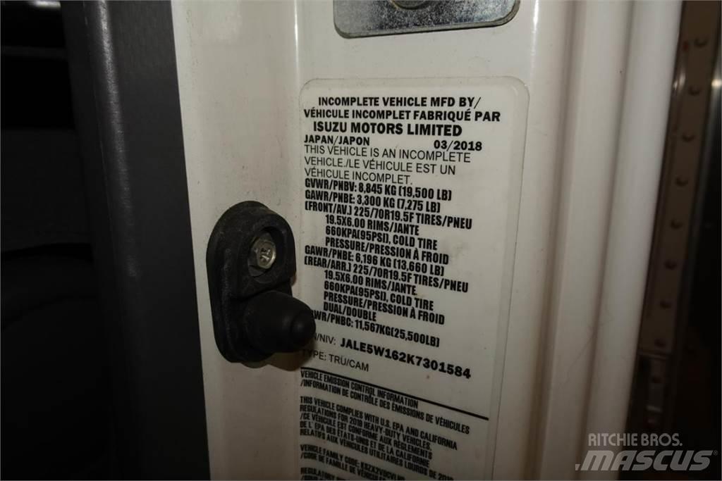 Isuzu NPR Samochody ciężarowe ze skrzynią zamkniętą