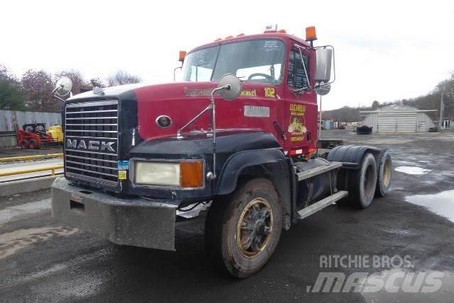 Mack CL713 Pojazdy pod zabudowę