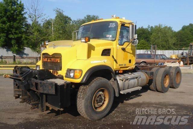 Mack CV713 Pojazdy pod zabudowę