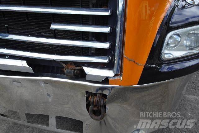 Mack CX612 Pojazdy pod zabudowę