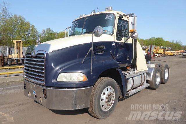 Mack CXN613 Pojazdy pod zabudowę