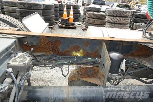 Mack CXN613 Pojazdy pod zabudowę