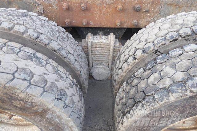 Mack MR688S Pojazdy pod zabudowę