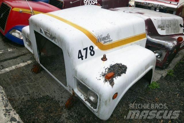 Mack R690T Transport - Inne