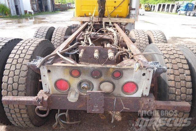 Mack RD688S Pojazdy pod zabudowę