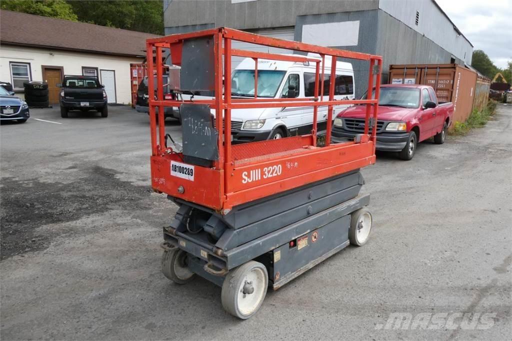 SkyJack SJ3220 Maszyny budowlane - Inne