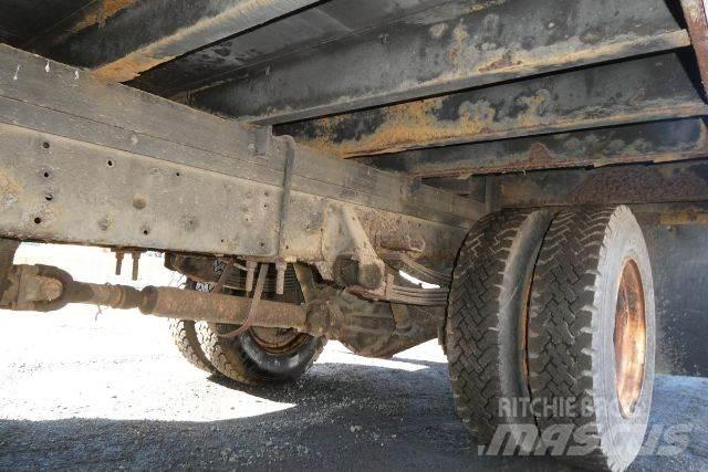 UD 1100 Samochody ciężarowe ze skrzynią zamkniętą