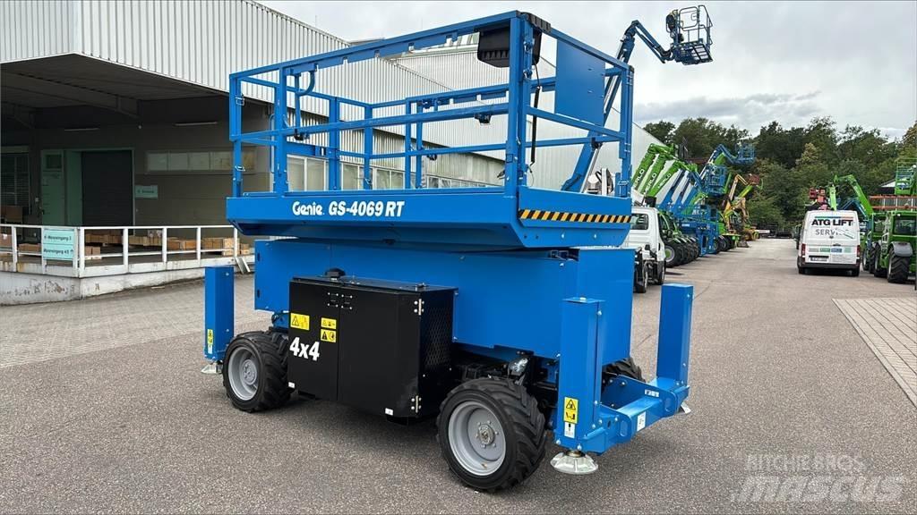Genie GS-4069 RT Podnośniki nożycowe