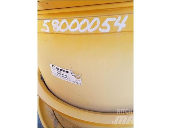 Volvo A25F Opony, koła i felgi