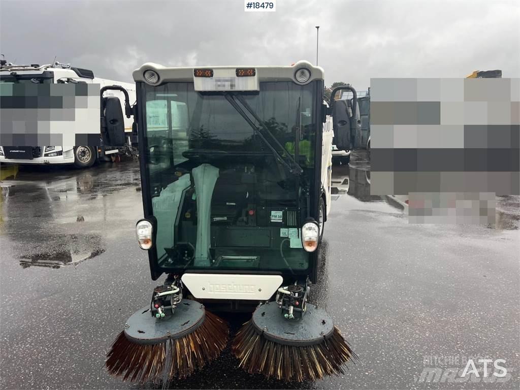 Boschung S2 sweeper Zamiatarki