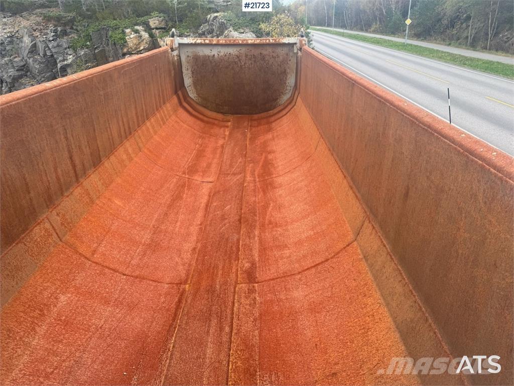 Carnehl Tippsemi. Naczepy wywrotki / wanny