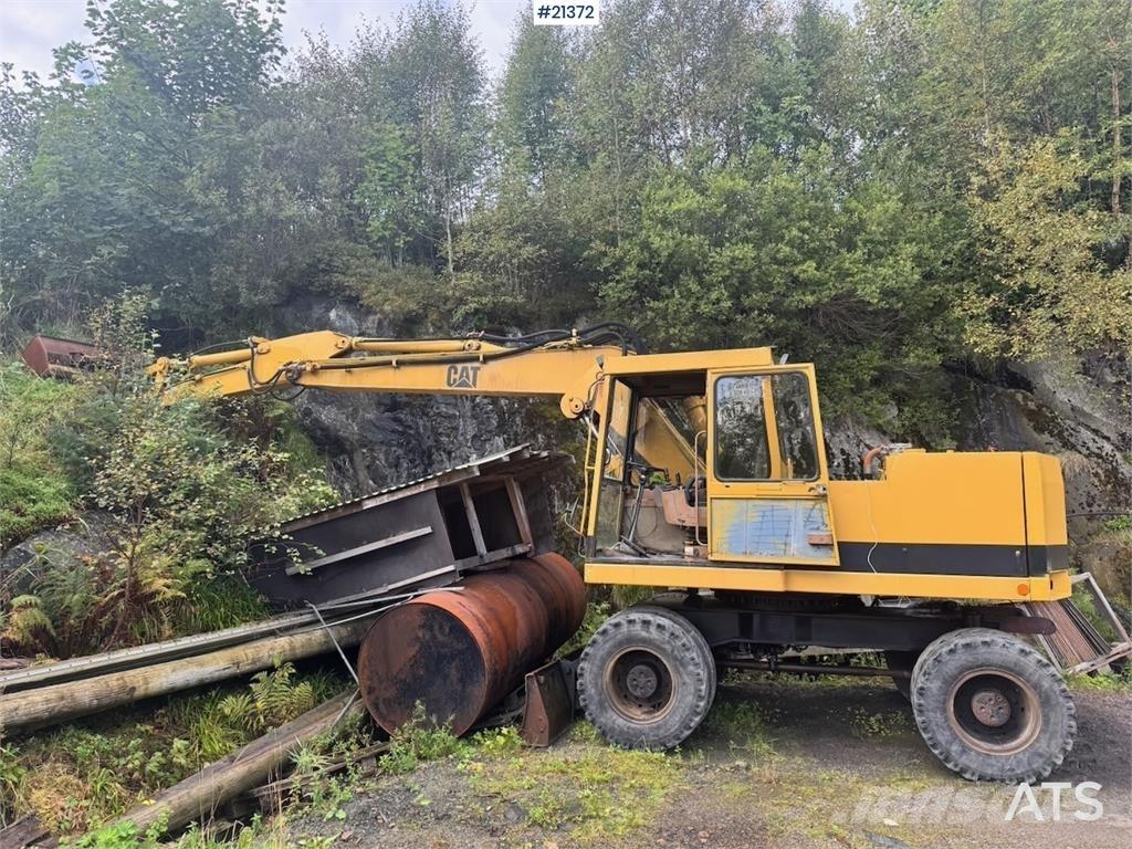 CAT 212B Koparki kołowe
