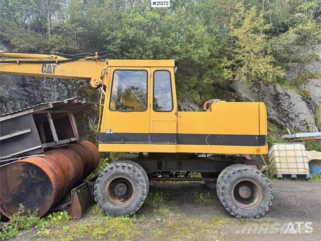 CAT 212B Koparki kołowe