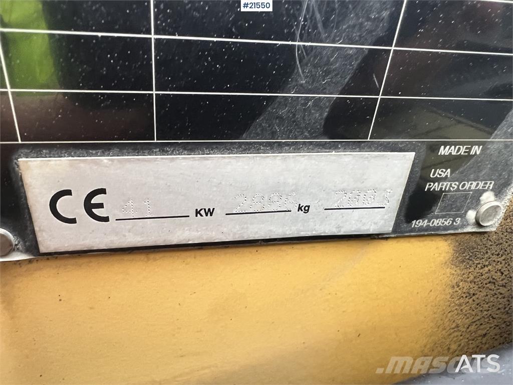 CAT 226 Ładowarki burtowe