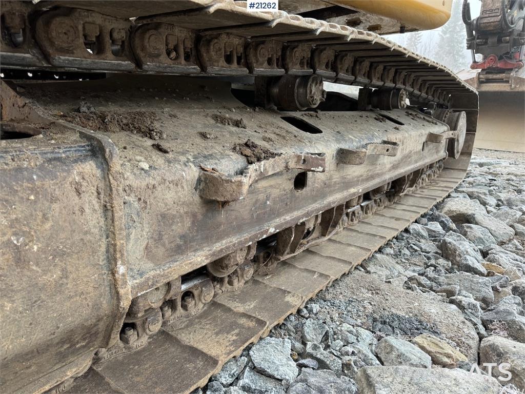 CAT 323 Koparki gąsienicowe