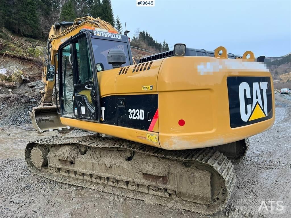 CAT 323D Koparki gąsienicowe